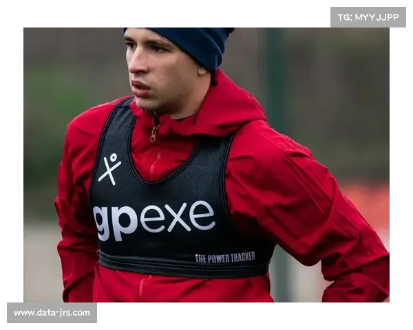 英超测试新型可穿戴设备,用于实时监测球员负荷与伤病风险