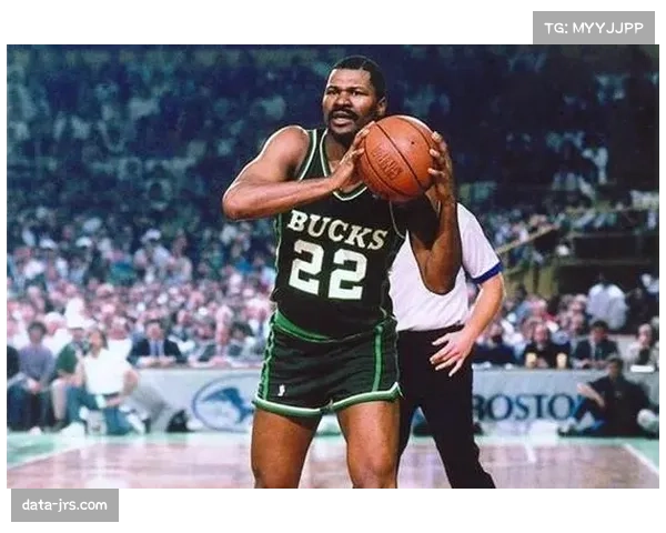 通讯：板凳匪徒：国王队蒙克讲述其最佳第六人级别的赛季